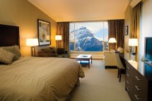 The Rimrock Resort, bed, Banff