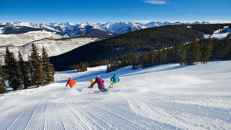 Skiing Vail ©Jack Affleck