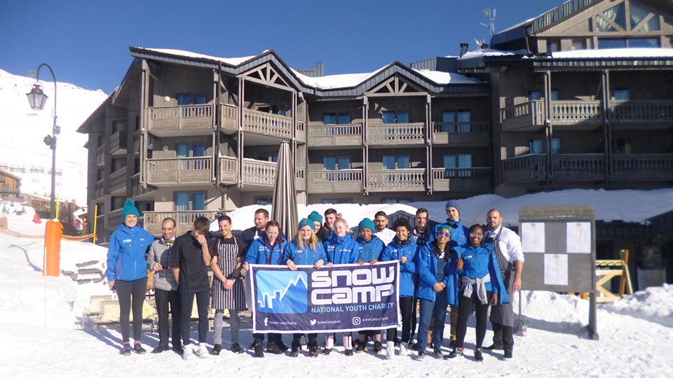 Snow-Camp-Experience---Group-Shot