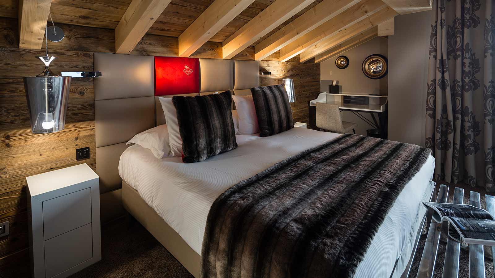 Hotel Koh-I Nor | Val Thorens | France | Skiworld